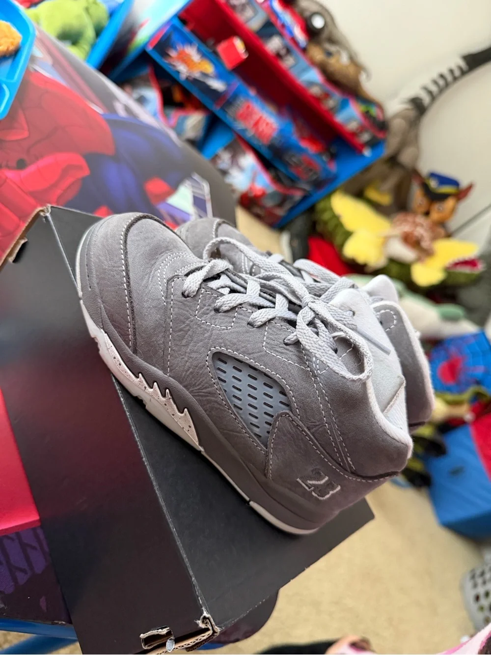 Jordan Infant Sneakers in Gray and White